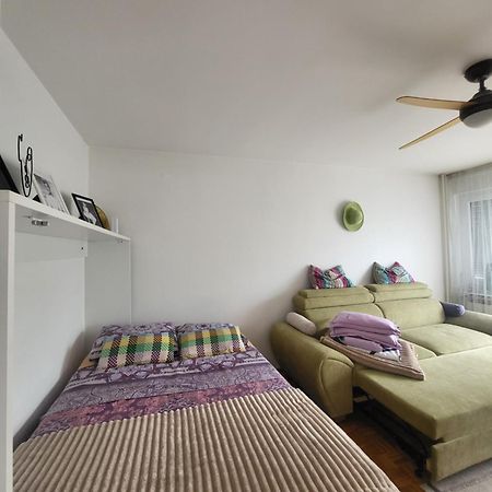 Dolly Apartment Airport Velika Gorica Esterno foto